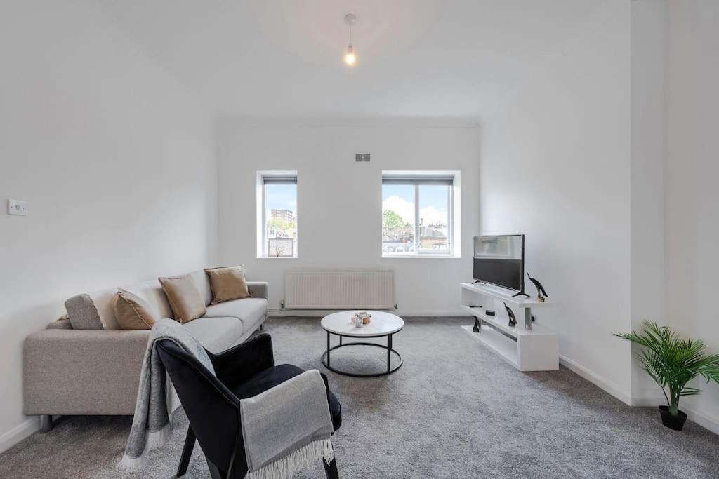 Luxury 3 Bedroom Near Hyde Park